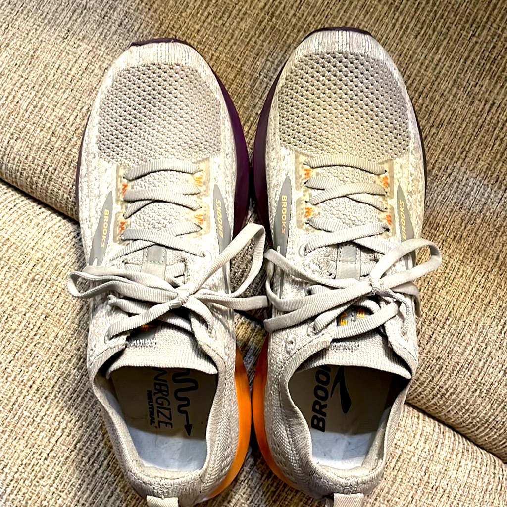 Brooks Energize Shoes